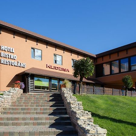 Hotel Klidzina Skriveri Bagian luar foto