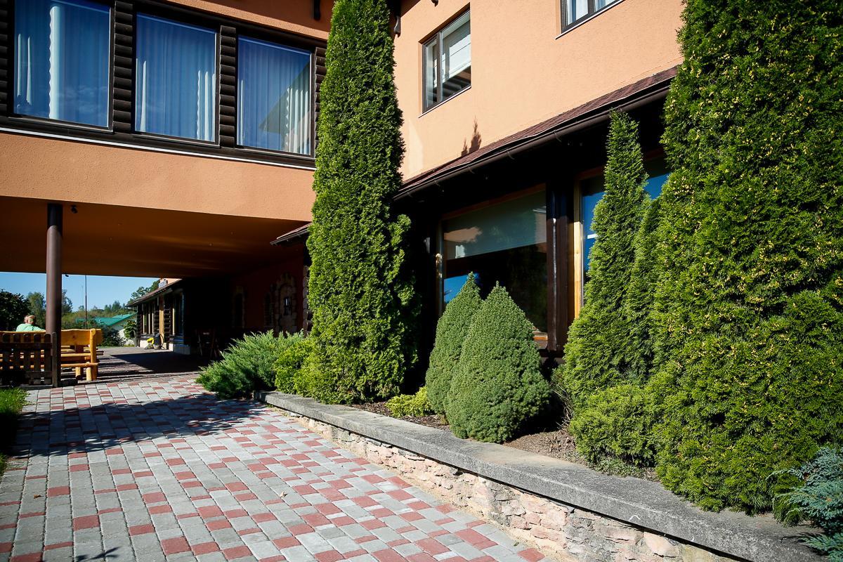 Hotel Klidzina Skriveri Bagian luar foto